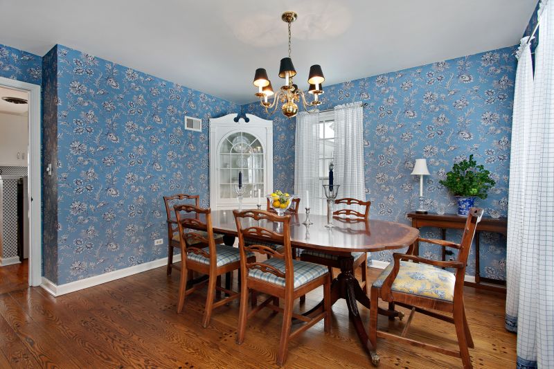 Wallpaper Hanging in Conroe, TX